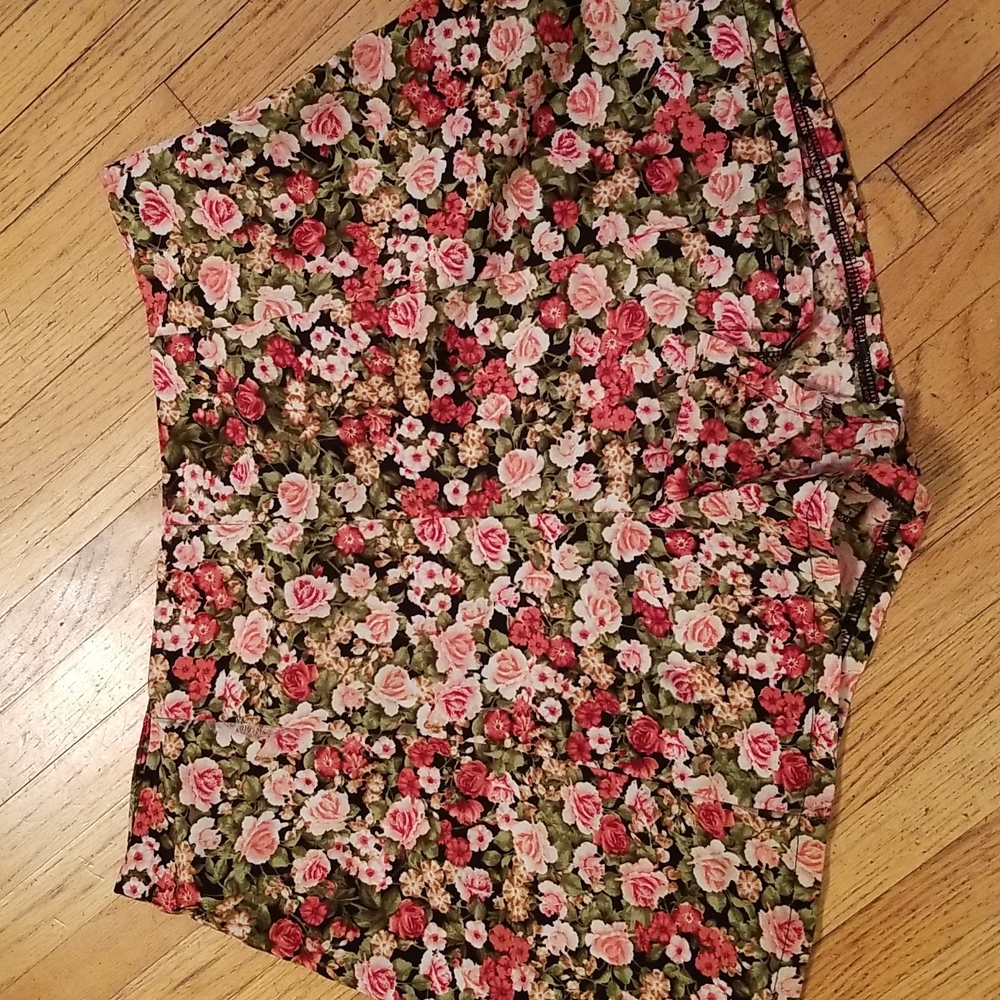 EUC Monteau Floral Shorts